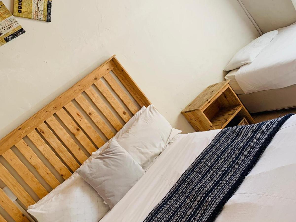 Palm Heaven B&B อีสต์ลอนดอน ภายนอก รูปภาพ