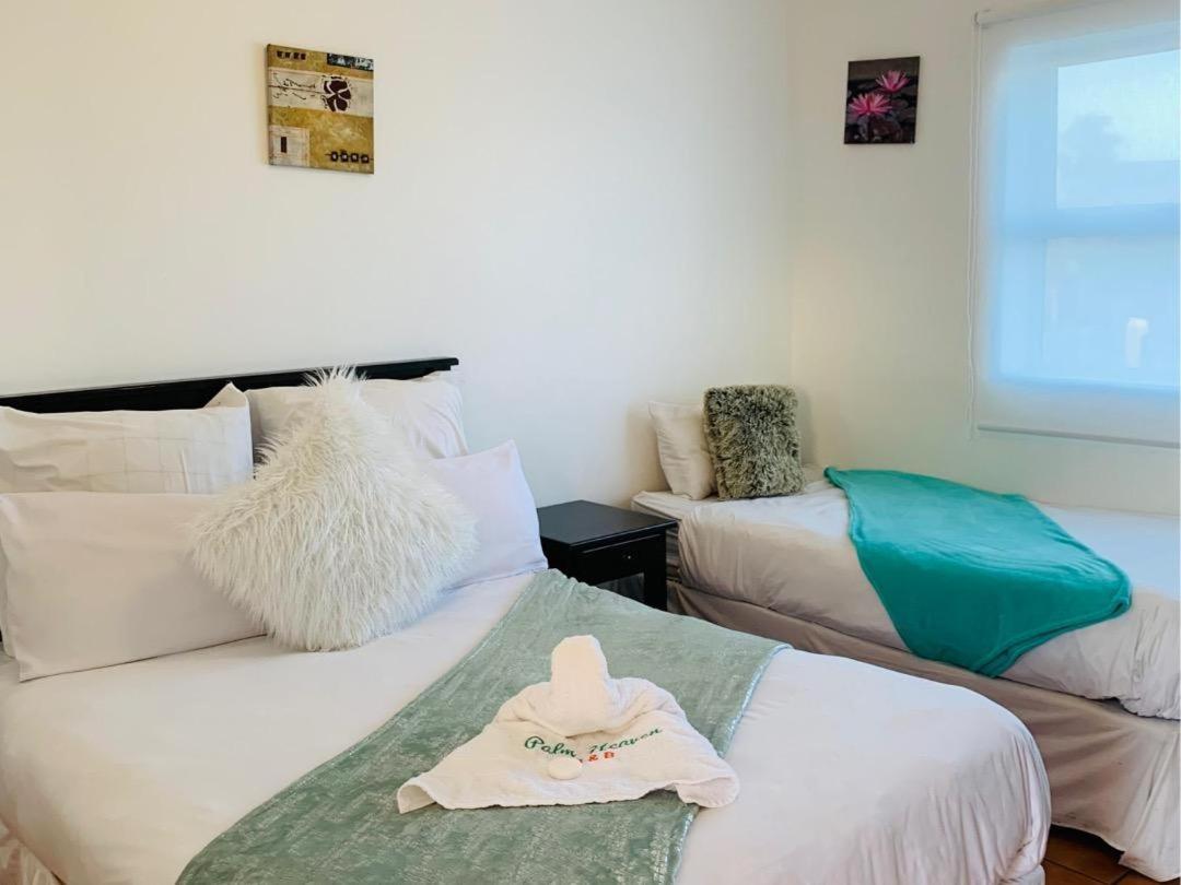 Palm Heaven B&B อีสต์ลอนดอน ภายนอก รูปภาพ